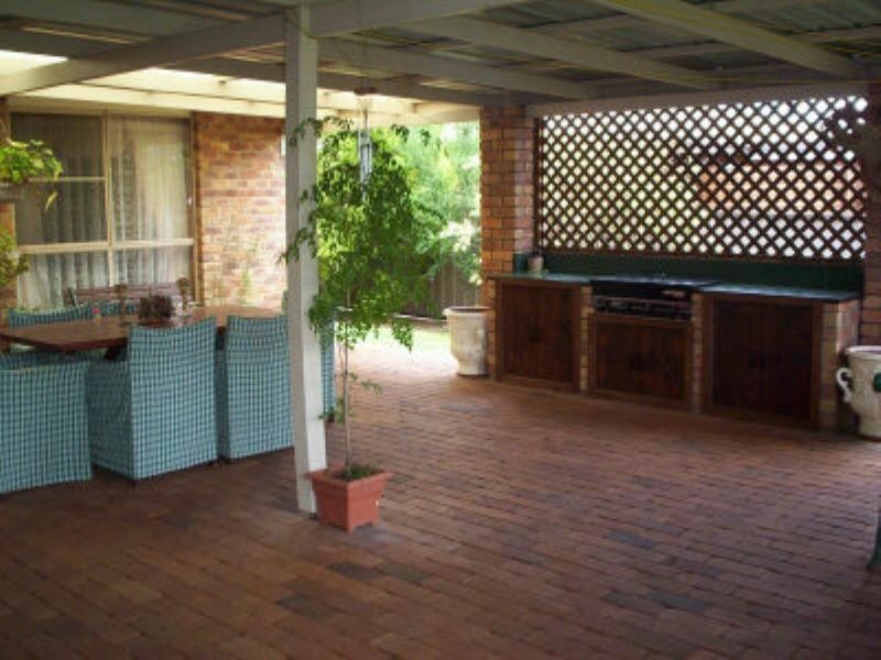 16 Margaret Street, Warwick QLD 4370