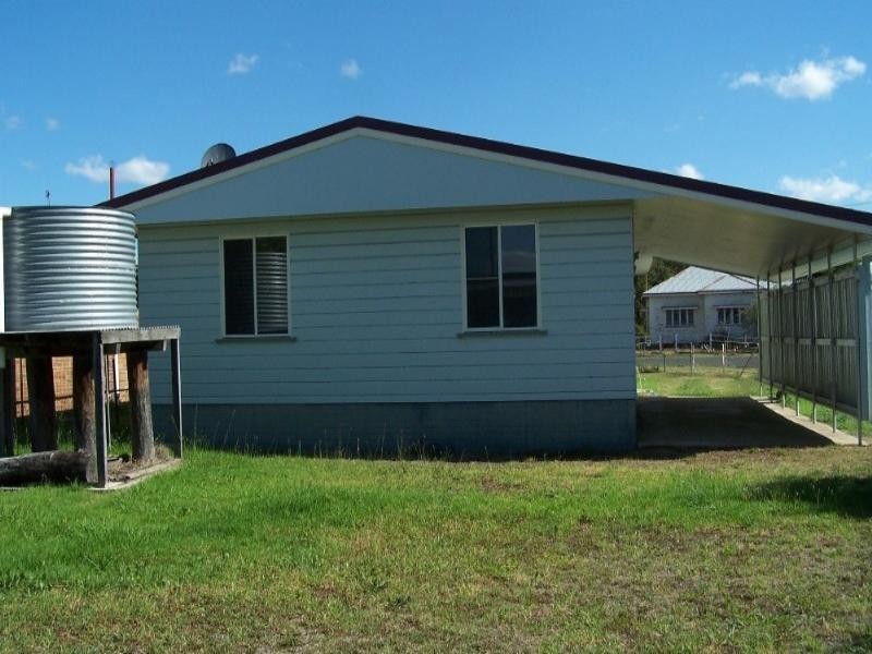 19 Albert Street, Warwick QLD 4370