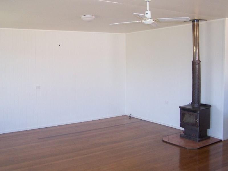 19 Albert Street, Warwick QLD 4370