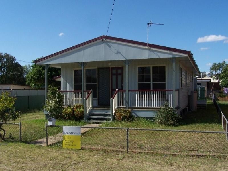 19 Albert Street, Warwick QLD 4370