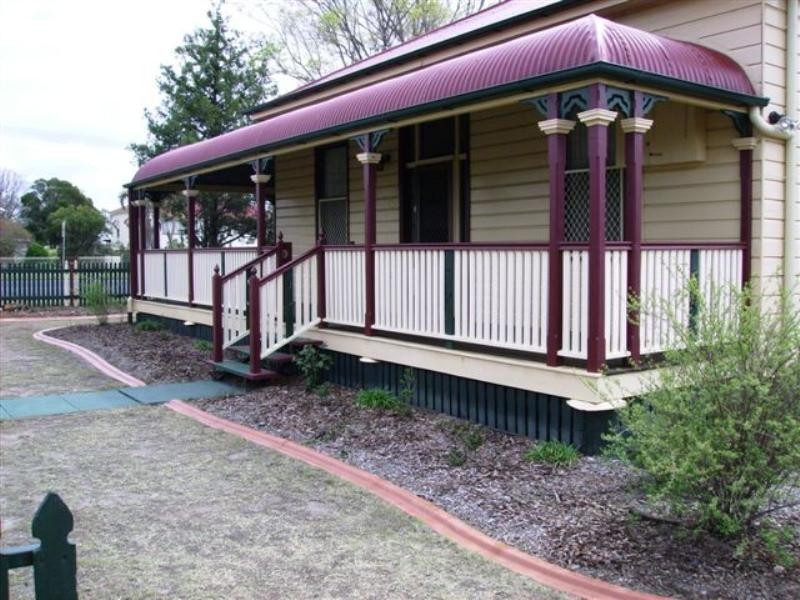 39 Pratten Street, Warwick QLD 4370