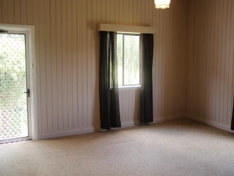 3 Weewondilla Road, Warwick QLD 4370