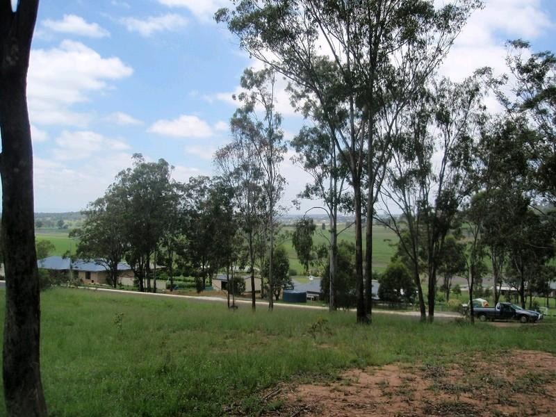 12 Charlie Doy Place, Warwick QLD 4370