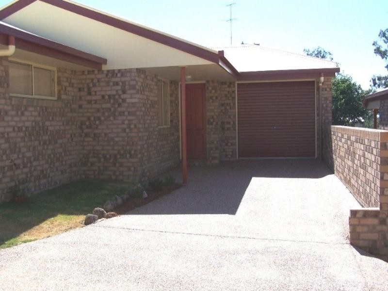 2/6 Bertram Street, Warwick QLD 4370