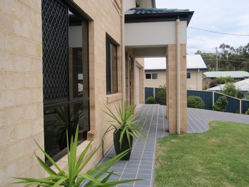 8 Hughes Place, Warwick QLD 4370