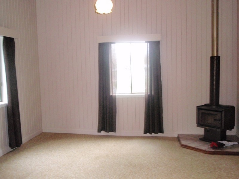 3 Weewondilla Road, Warwick QLD 4370