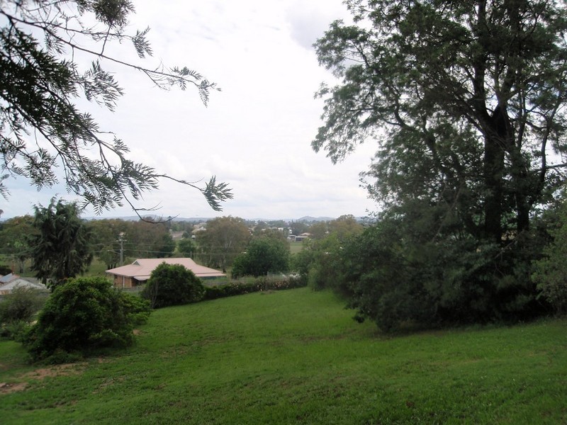 3 Weewondilla Road, Warwick QLD 4370