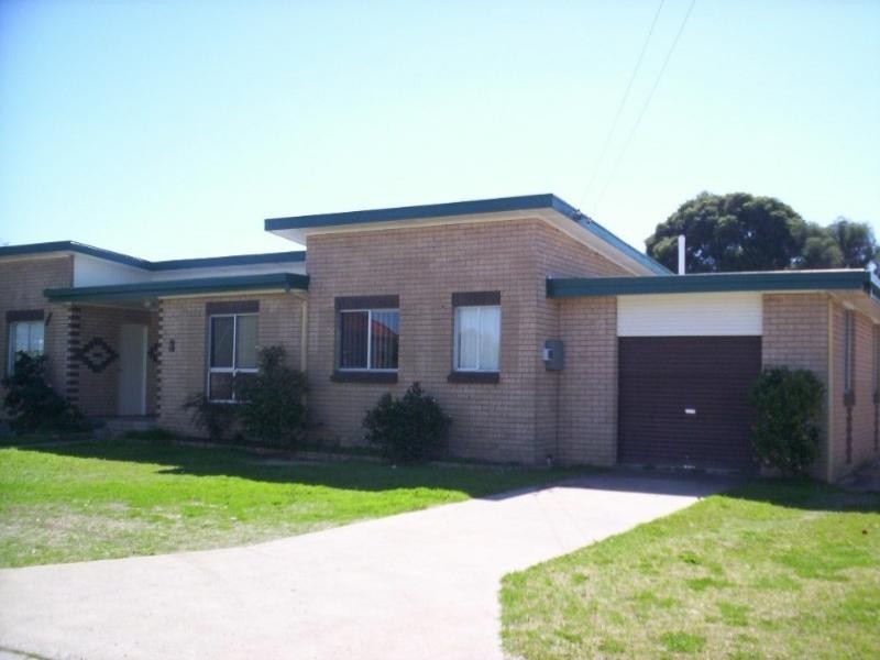 3 Edward Str, Warwick QLD 4370