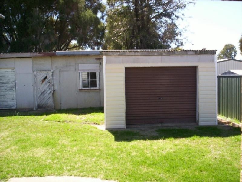 3 Edward Str, Warwick QLD 4370