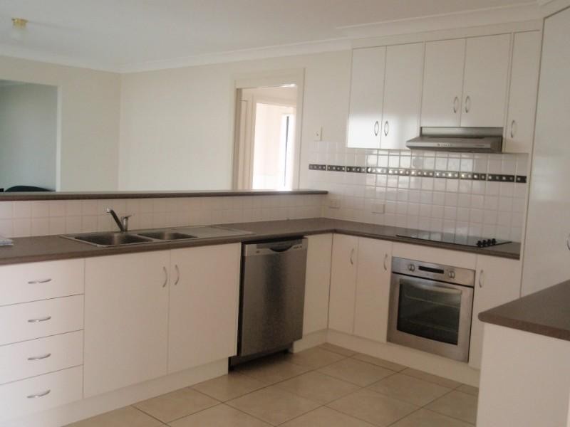 35 Lyons Crescent, Warwick QLD 4370