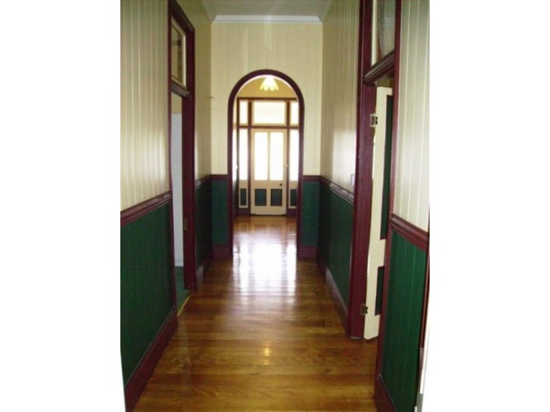 39 Pratten Street, Warwick QLD 4370