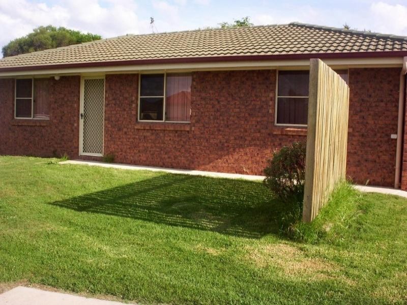 2/36 Myall Avenue, Warwick QLD 4370