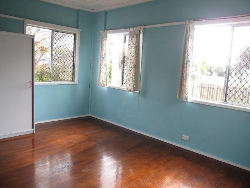 12c Locke Street, Warwick QLD 4370