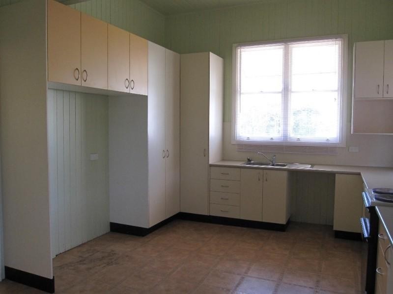 54 Guy Street, Warwick QLD 4370