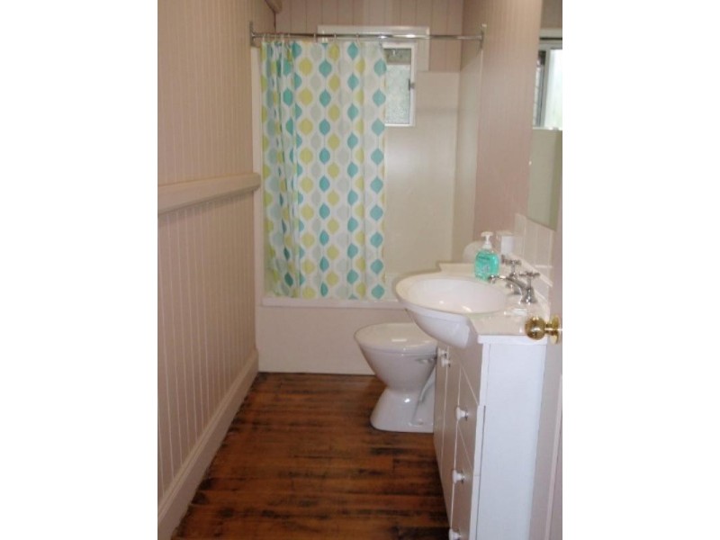 3 Weewondilla Road, Warwick QLD 4370