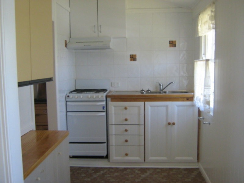 27 Mcevoy Street, Warwick QLD 4370