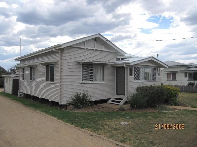 13 Dragon Street, Warwick QLD 4370