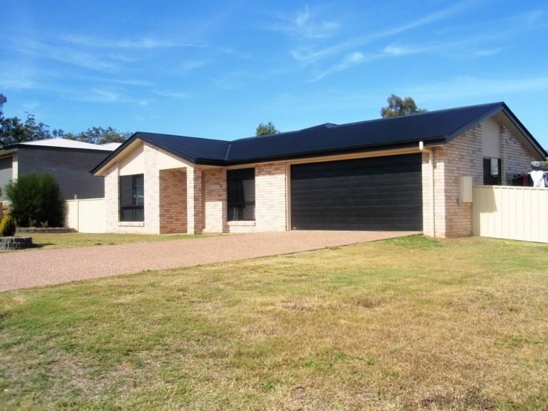 35 Lyons Crescent, Warwick QLD 4370