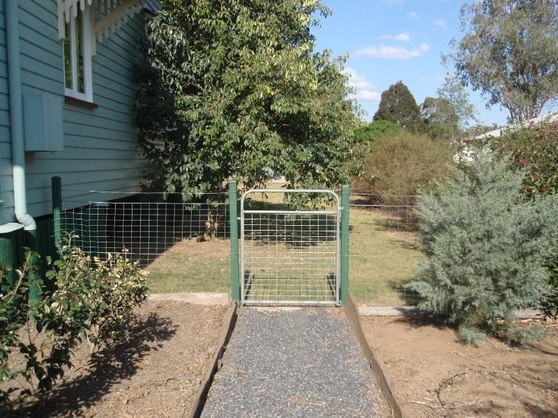10 Briggs Street, Warwick QLD 4370