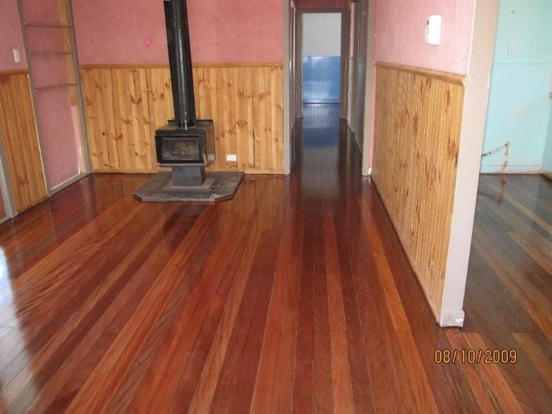 32 Furness Crescent, Warwick QLD 4370