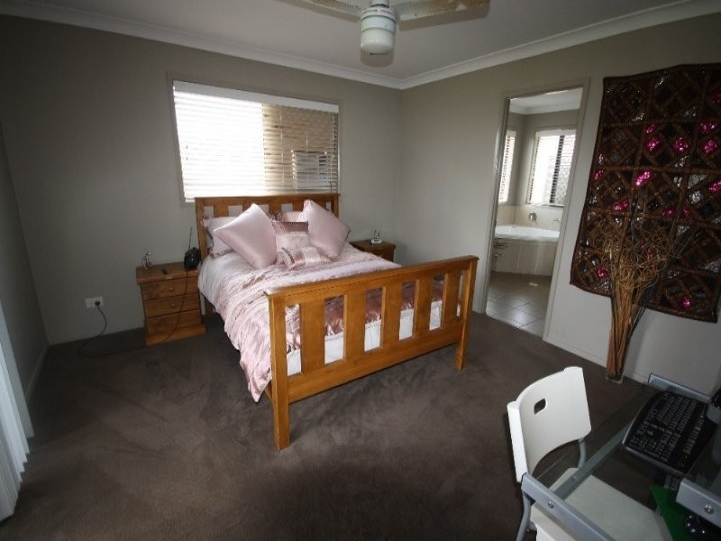 71 Gregory Street, Hendon QLD 4362