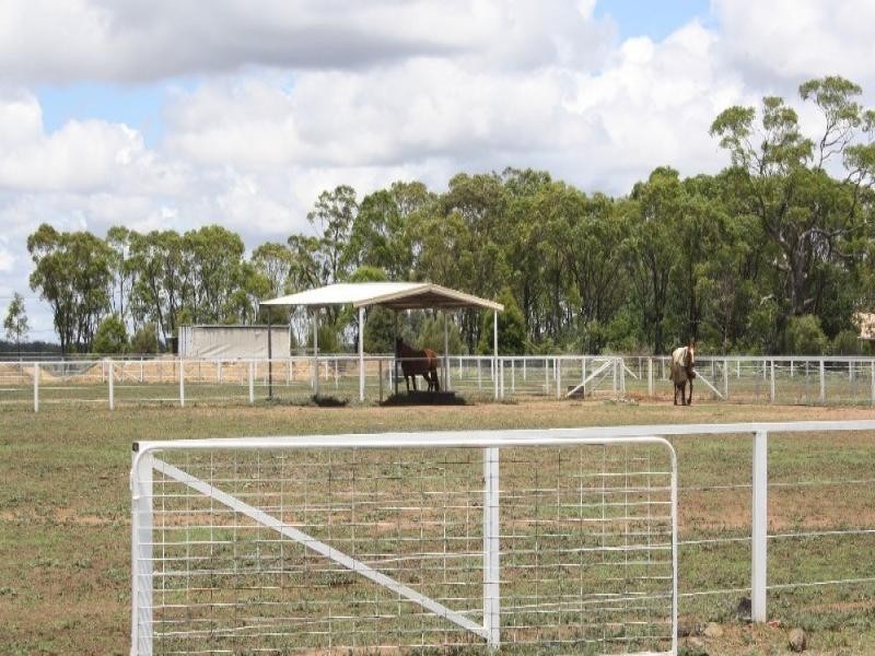 71 Gregory Street, Hendon QLD 4362