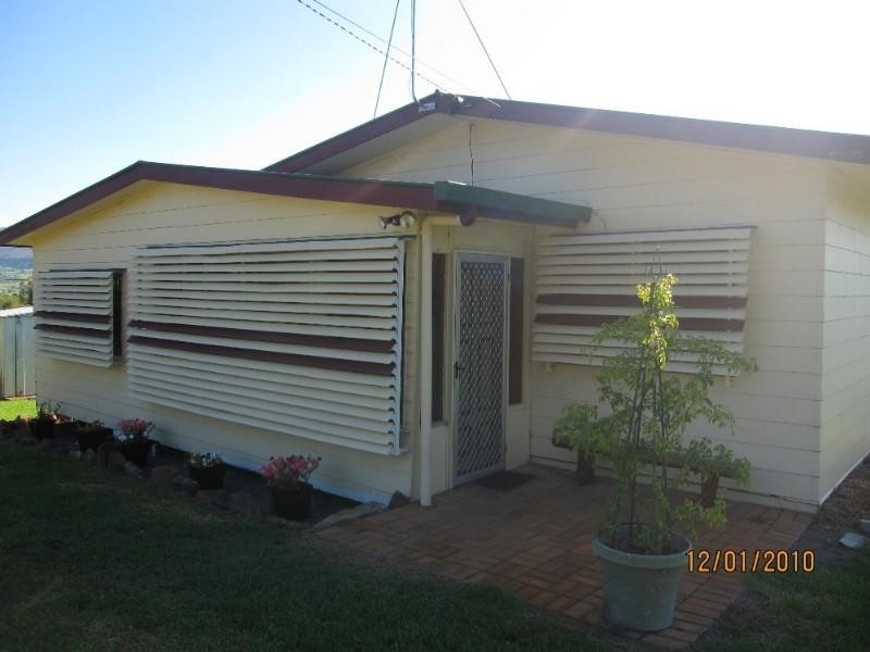 27 Pine Street, Warwick QLD 4370