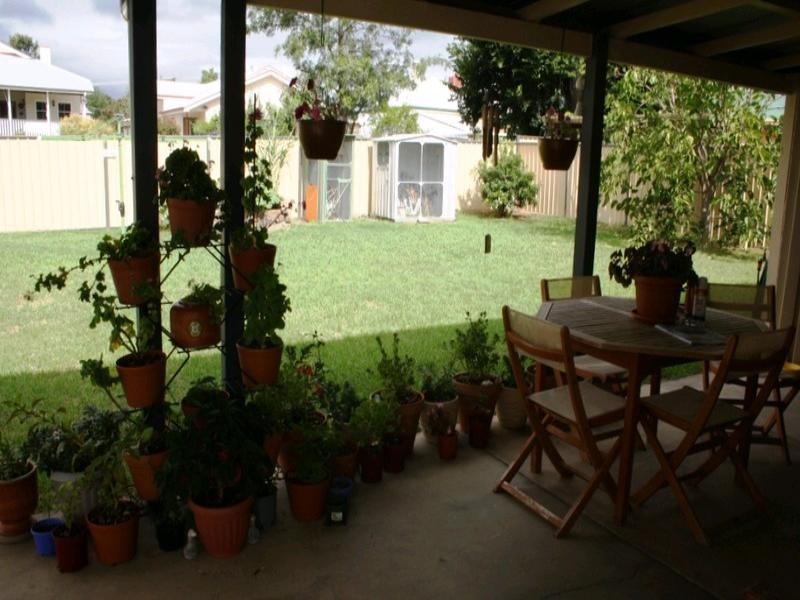 68 Myrtle Avenue, Warwick QLD 4370