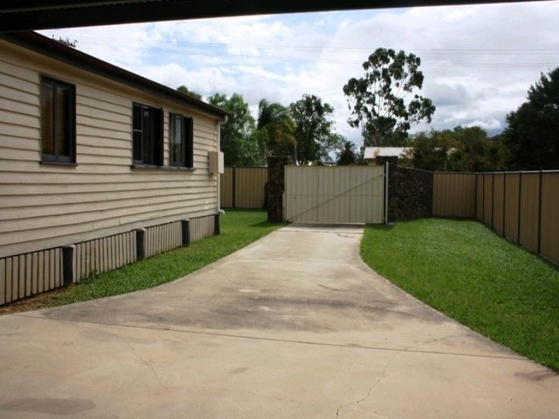 68 Myrtle Avenue, Warwick QLD 4370