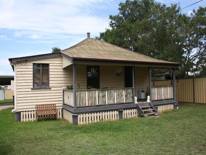 68 Myrtle Avenue, Warwick QLD 4370