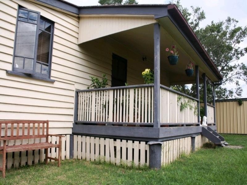 68 Myrtle Avenue, Warwick QLD 4370