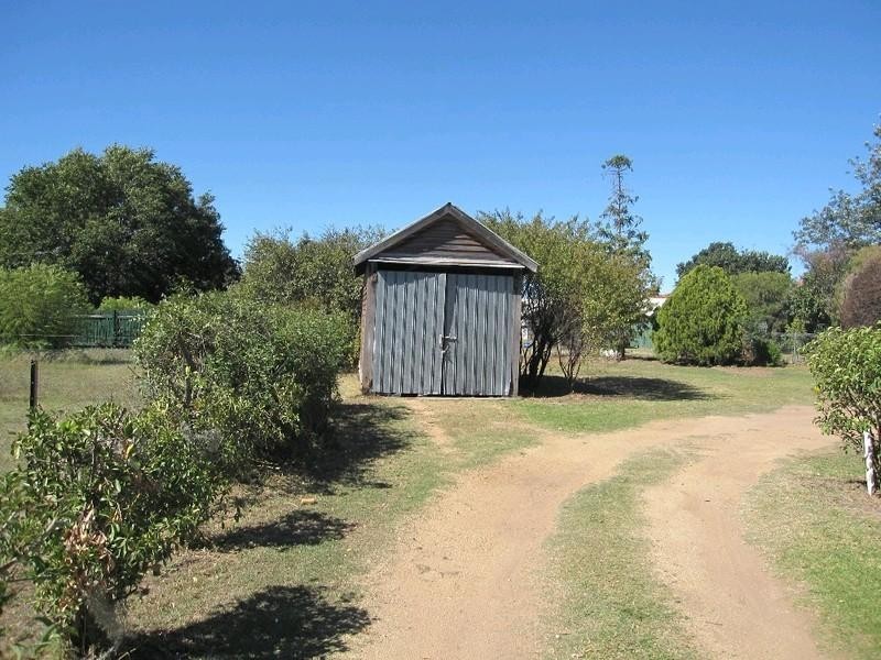 22 Oak Avenue, Warwick QLD 4370