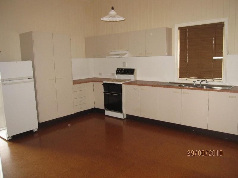 94 Wood Street, Warwick QLD 4370