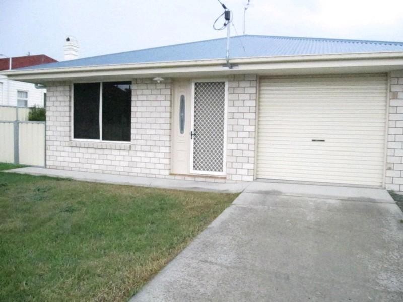 27 Stewart Avenue, Warwick QLD 4370