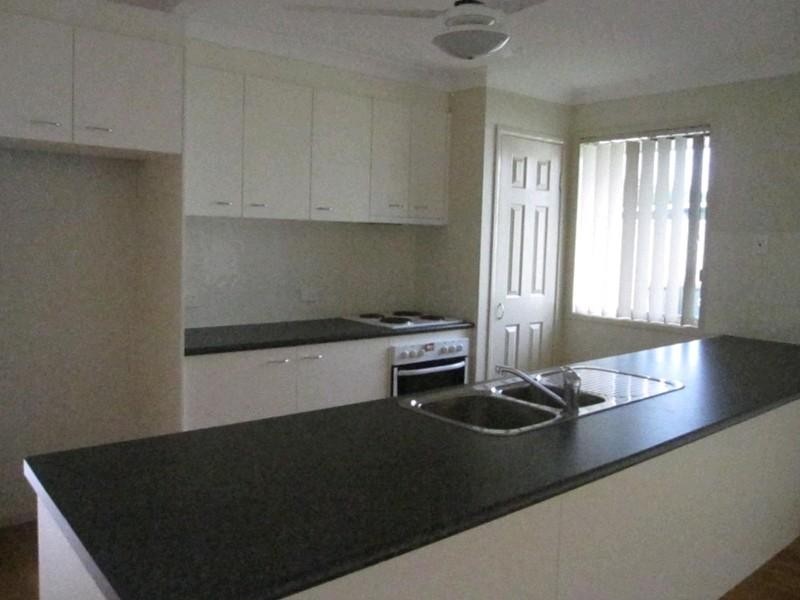 27 Stewart Avenue, Warwick QLD 4370