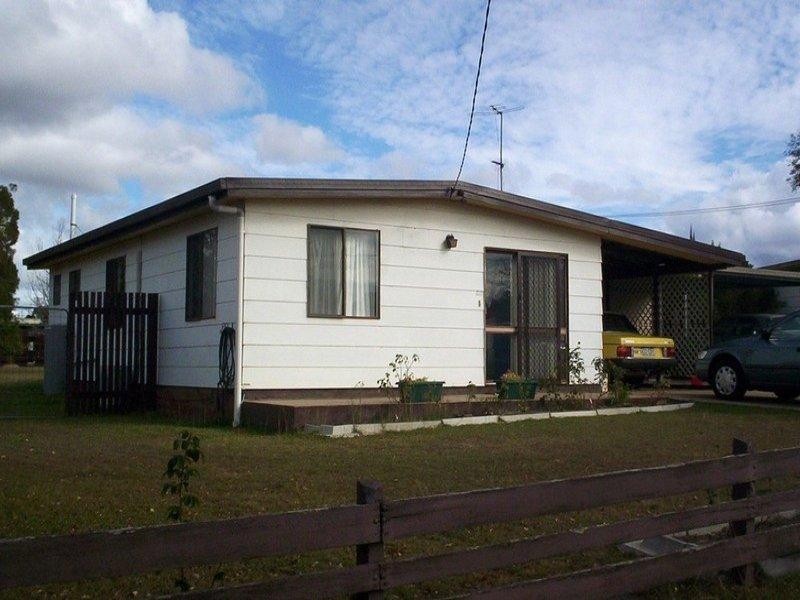 42 Baguley Street, Warwick QLD 4370