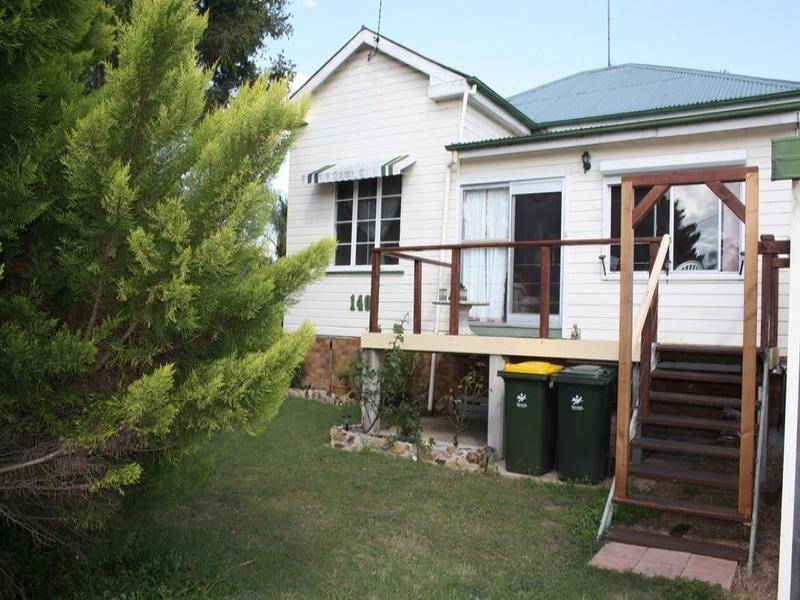 140 Pratten Street, Warwick QLD 4370