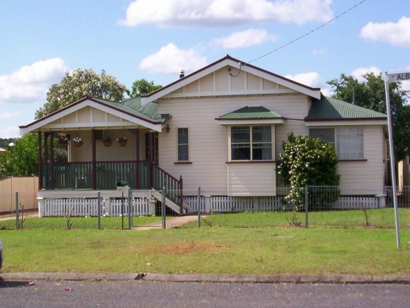 21 Albert Street, Warwick QLD 4370