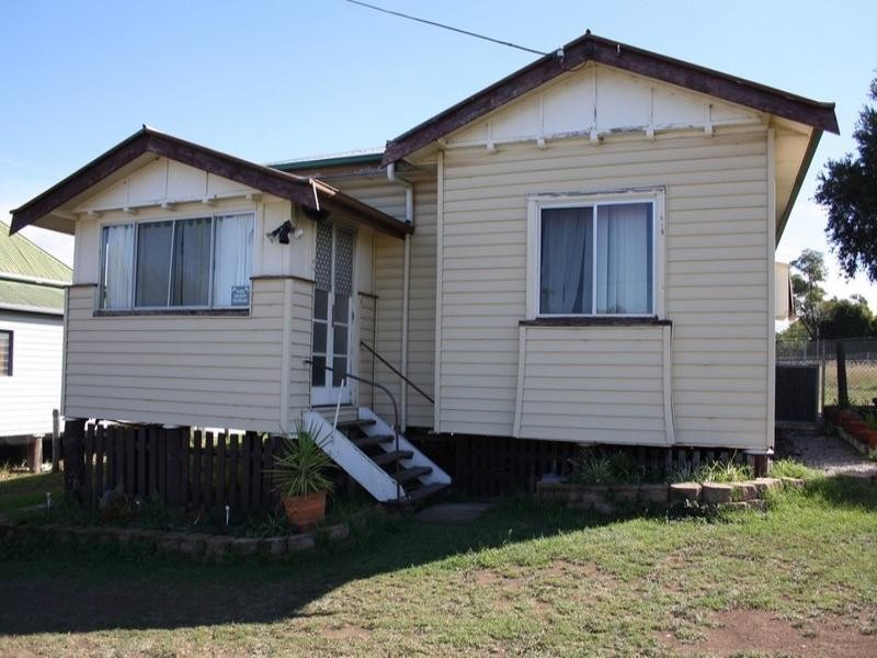 121 Albion Street, Warwick QLD 4370