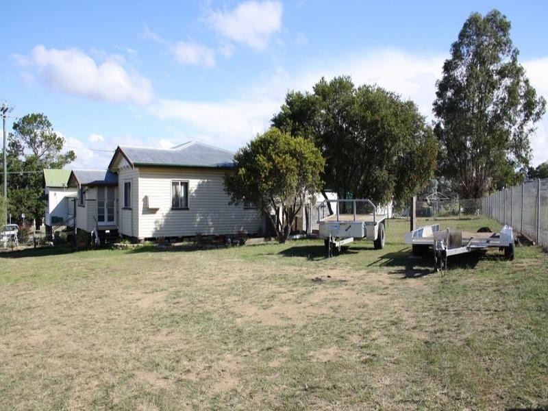 121 Albion Street, Warwick QLD 4370