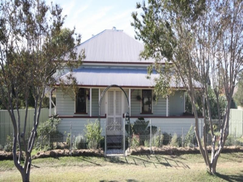 108 Percy Street, Warwick QLD 4370