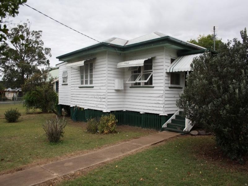 4 Market Square, Warwick QLD 4370