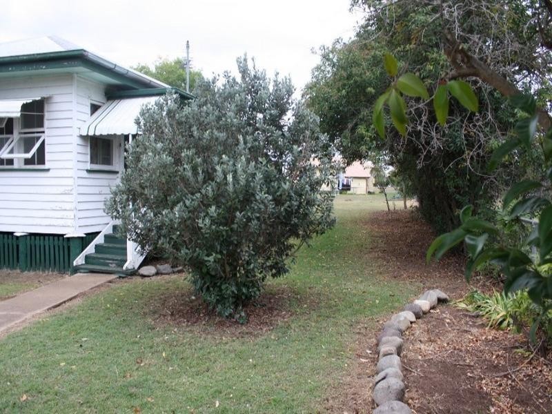 4 Market Square, Warwick QLD 4370