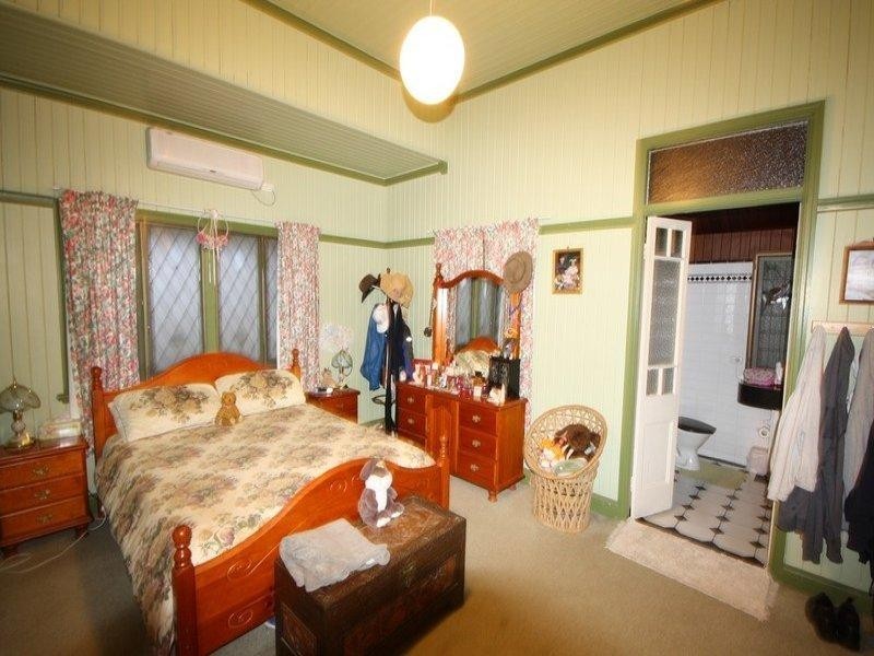 140 Ogilvie Road, Warwick QLD 4370