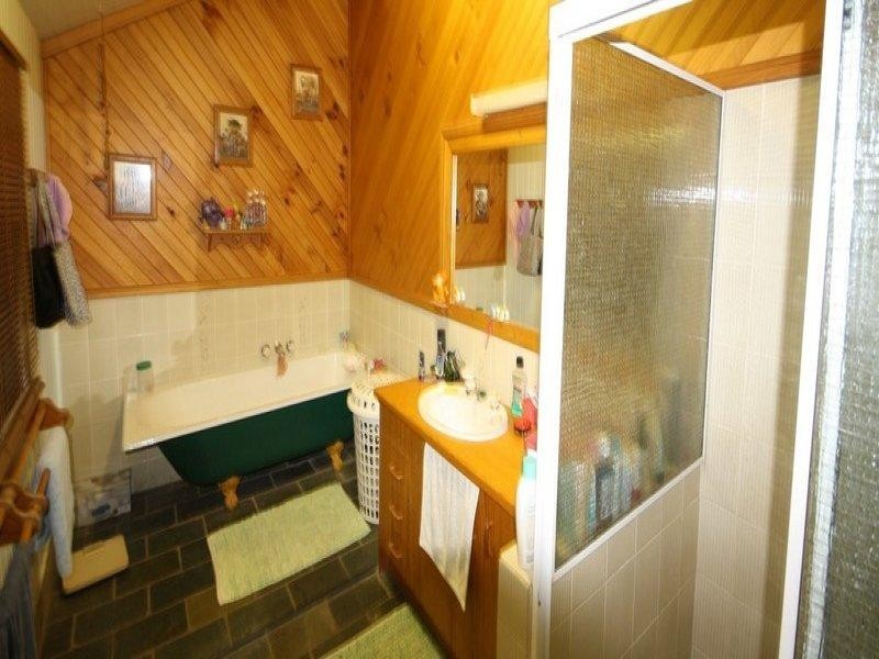 140 Ogilvie Road, Warwick QLD 4370