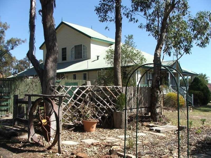 140 Ogilvie Road, Warwick QLD 4370