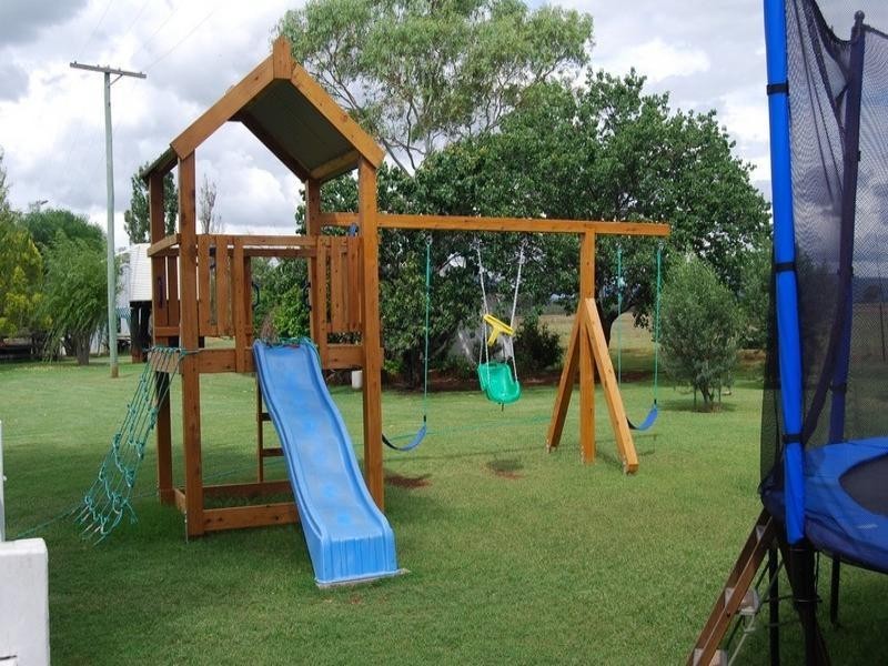 208 Markeys Lane, Yangan QLD 4371