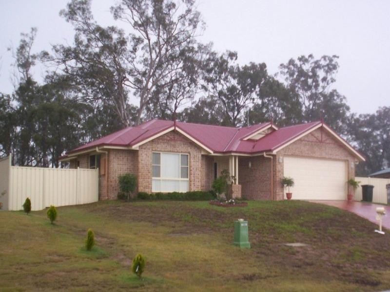 27 Lyons Crescent, Warwick QLD 4370