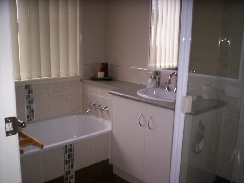 27 Lyons Crescent, Warwick QLD 4370