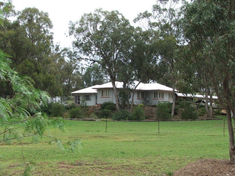 73 Little Warner Street, Warwick QLD 4370